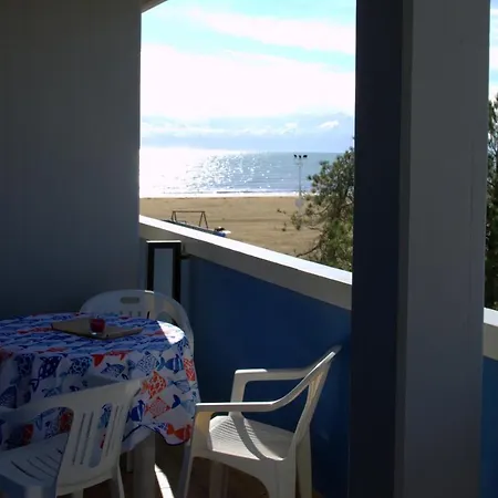 Della Luna Apartman